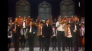 Táncház: Hungarian Wedding Procession from Transylvania (1990)