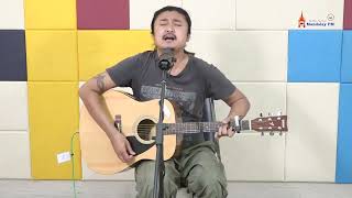 Htay Linn - ဆိုခဲစေ မြဲစေ (Live Performance in Mandalay FM)