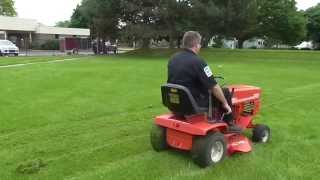 Mowing with the 1988 Gravely 1232H