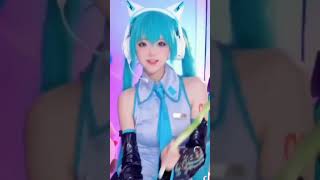 初音ミク このコスプレイヤーさんは誰ですか？教えて下さい【ミクさんコス可愛い】