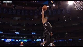 Giannis Antetokounmpo跨欄般的大灌籃，充滿霸氣！