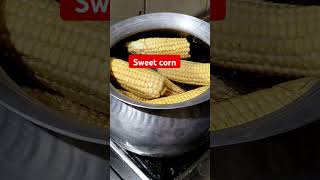 #నా  లాంటి వాళ్ళకి యూస్  అవుతుంది అని # How to boil sweet  corn #😋 short #ytshort #trendingshorts #