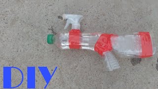 как сделать водяной пистолет из двух бутылок