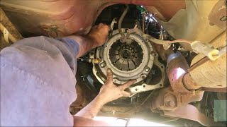 Speed Version Of A Clutch Replacement In A 2001 Mazda B2500 (No Unnecessary Dialogue)