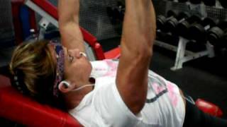 Sheila Bleck 90pnd dumbell press PH gym 2009 001.avi