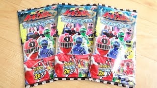 100円でも安心のトップ製菓！トッキュウジャー プラスチックカードガム 全35種 キャラクターカードを狙って開封レビュー！レアカードも出た！？