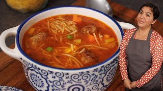 Sopa de Fideos con Albóndigas 🍲