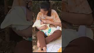 [4K] Breastfeeding Tutorial: How to breastfeed on-the-go like a pro.