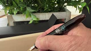 Taccia Kaku Tate Urushi Collection Midnight Red Fountain Pen