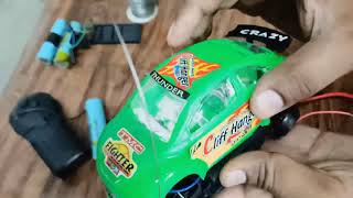 Baccho ki gadi mai battery kaise lagaye /how to install a battery toy cars