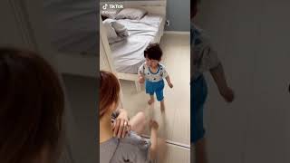 朝はママじゃないと泣いちゃう2歳児