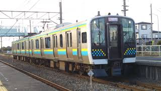 JR東日本 E131系80番台 千マリ R12編成 2両編成  ワンマン 鹿島神宮 行  鹿島線 香取駅 1番線を発車