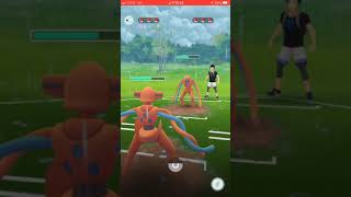 Pokemongo 防禦型態 代歐奇希斯 對 攻擊型態 代歐奇希斯 / Defense Form Deoxys vs Attack Form Deoxys / 防禦型 代歐奇希斯