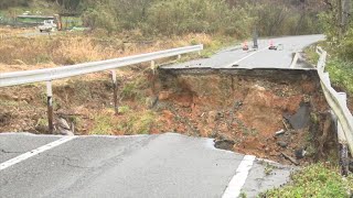 一体何が？松江市で道路が陥没…あわや転落しそうになる出来事も