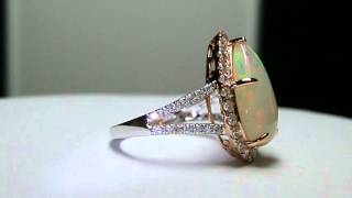 Gorgeous 5.68cttw WELO Opal and Diamond Ring, 14kt 2 tone