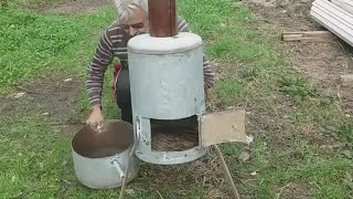 Σόμπα από θερμοσίφωνα Stove with water heater