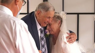 Seniors who met in isolation at B.C. care home tie the knot