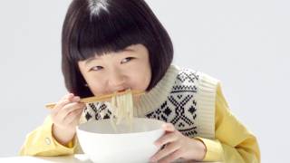 天才子役・永尾柚乃、うどん実食の表情や湯切りの動きは大人顔負け／カトキチさぬきうどん CM＋メイキング