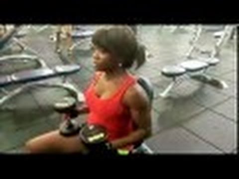 How to: Exercises for strong, and toned shoulders How to: Exercises for strong, and toned shoulders
