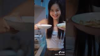 li xiaoye cooking