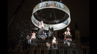 Pedaleando hacia el cielo, spectacle de rue grand format et aérien (Theater Tol)