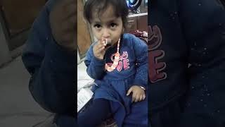 small baby drinking medicine easily ❤️||#youtubeshorts #viralshorts #viral @juveriyasworld233