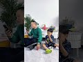 爸爸看手机入迷了，逗逗他！ cute baby cute 呆萌小米宝 聪明宝宝 萌娃 整蛊 测试