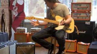 Trevor Boone Demos a 1964 Fender Vibro Champ Amp at Emerald City Guitars