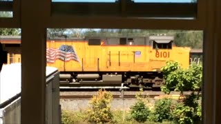 UP 8101 Leads an Intermodal Train Through Troutdale, OR