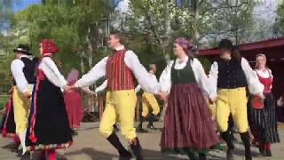 Slängpolska från Närke med Skansens Folkdanslag