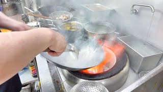 鑊氣【星州炒米】師傅各有各嘅炒法及步驟 邊碟你更鐘意？Hong Kong Sing Chau fried noodles , which plate do you like more?