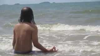 สมาธิ..ที่ ทะเล ; Meditate beside the ocean waves