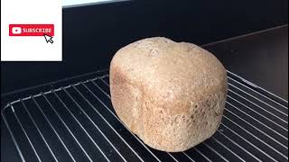 Een spelt-zuurdesem brood maken in de broodbakmachine