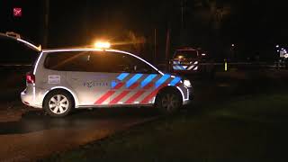 Vrouw (20) uit Urk omgekomen bij botsing tegen boom