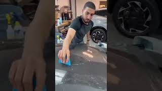 Installing carbon fiber PPF on a McLaren 570s roof!￼