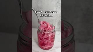 1 Hour Pickled Red Onions!