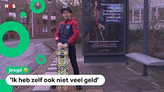 Duuk staat op posters tegen armoede