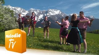 JUHE aus Tirol - Die Hoamat im Herz (Offizielles Musikvideo)