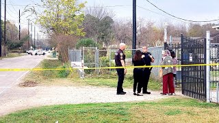 Teen boy robbed and shot