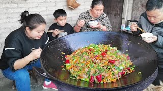 【辣梅子】贵州凯里特色美食，橘子皮炒牛肉