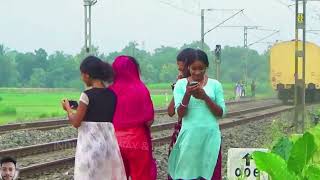 Furious Wap5 Attacks at Railgate : Malda intercity Express Dangerous Honking Moved Railroad