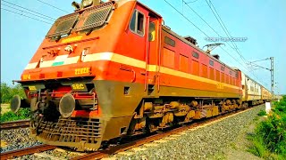 Massive Offlink Train !! Classic Src Wap4 Leads Howrah-Malda Intercity Express Rushes Towards Katwa