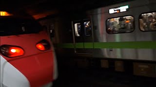 111次南港發車經由山線開往枋寮的西部優質站點TEMU2009+TEMU2010普悠瑪自強號，1128次苗栗發車經由山線開往苗栗的銀綠色微笑號EMU900型十輛一編組EMU925區間車