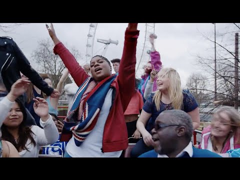 Ester Dean's New Video 'Crazy Youngsters' PITCH PERFECT 2 Sndtrk - YouTube