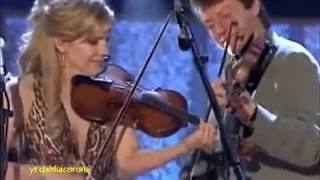 Alison Krauss & Union Station — "Sawing on the Strings" — Live