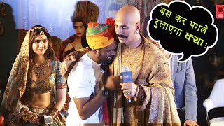 Akshay Kumar's Emotional Moment with a Marathi Fan At the Housefull 4 Trailer Launch