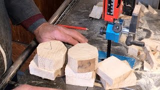 Richard Raffan converts a split bowl blank to eight smaller blanks.