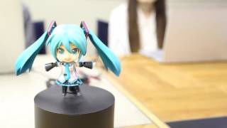 iDoll「初音ミク」に歌って踊ってもらいました