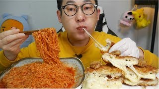 비쥬얼만 봐도 엄청나게 늘어날줄알았던...치즈돈까스와 진짜쫄면 먹방 Real Sound Mukbang Social Eating