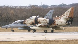 (4K) Lackland AFB Aviation: Vipers \u0026 A-4 Skyhawk! Morning Sorties